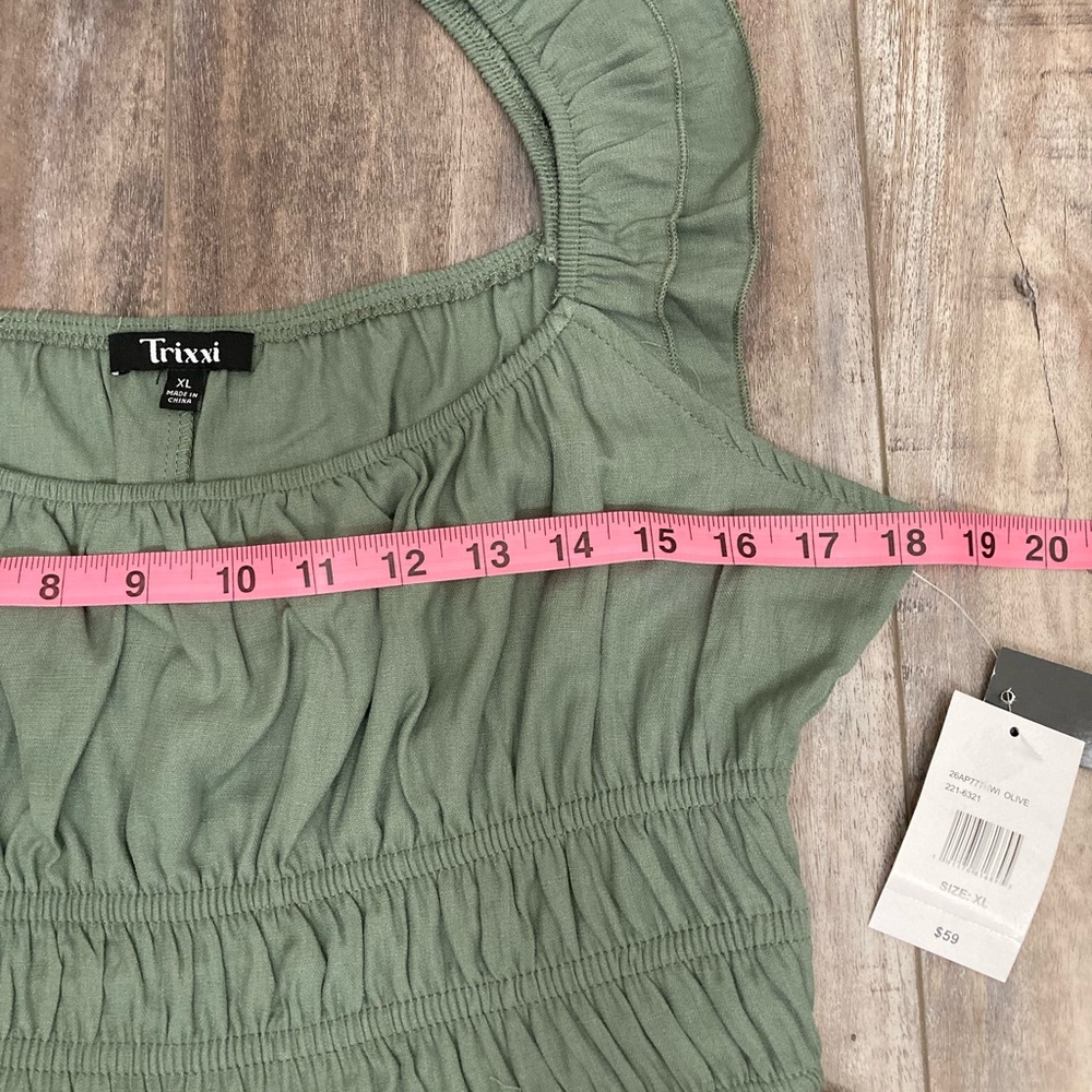 NWT Beautiful fit and flare dress size XL - Picture 6 of 8